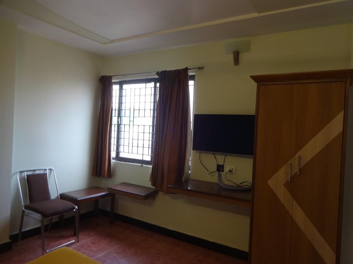 Hotel S R M Central Park Chennai Exterior photo