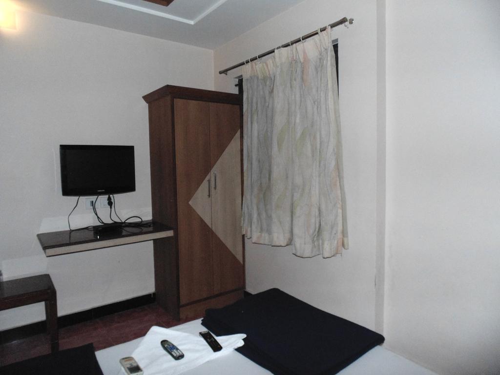 Hotel S R M Central Park Chennai Room photo